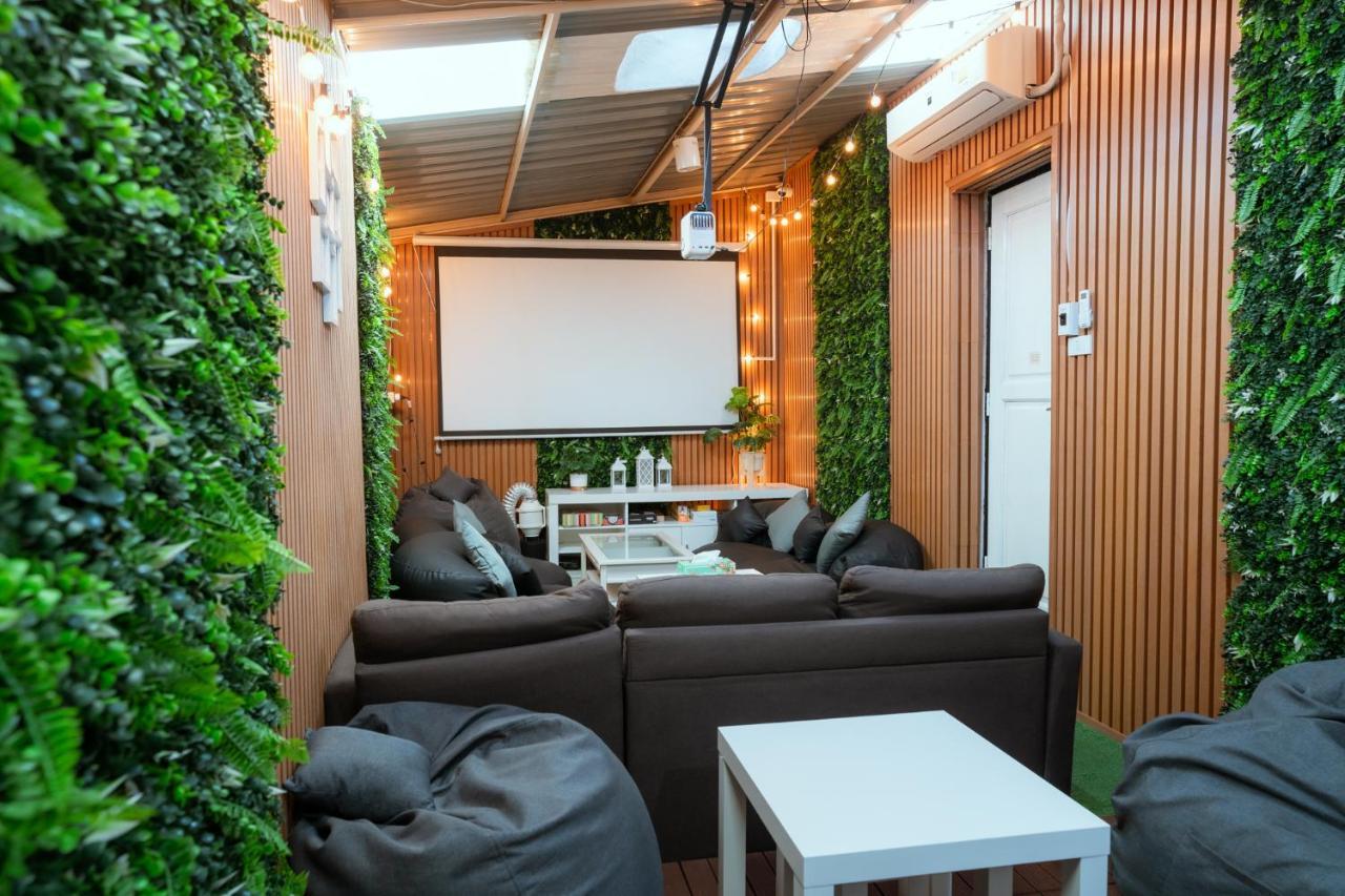 420 Hostel - Ekkamai Buds & Beds Bangkok Exterior foto